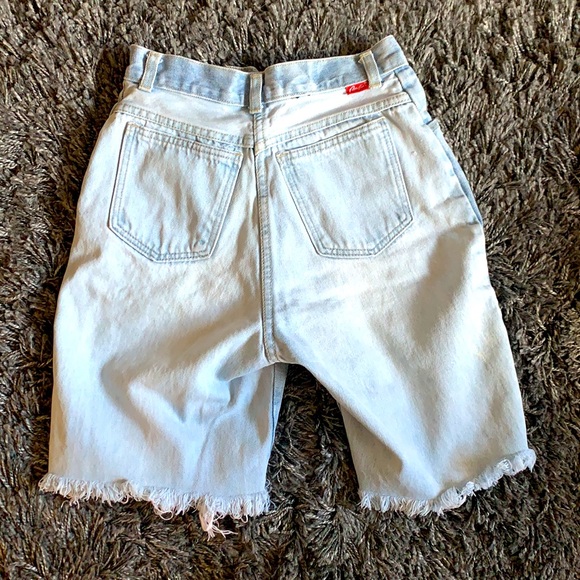♦️Vintage♦️80s high rise cutoff mom jean shorts - Picture 3 of 5